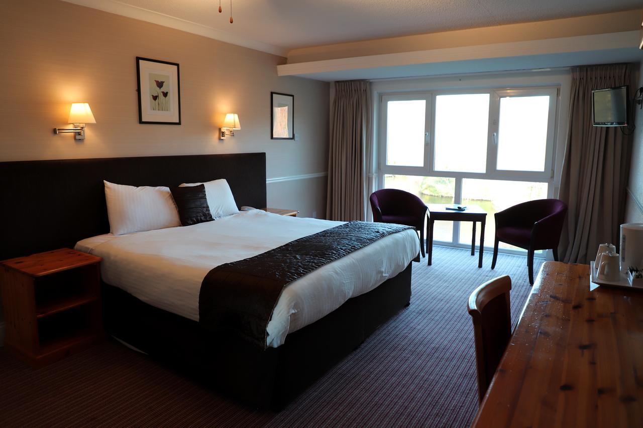 Inn On The Lake Gravesend Bagian luar foto