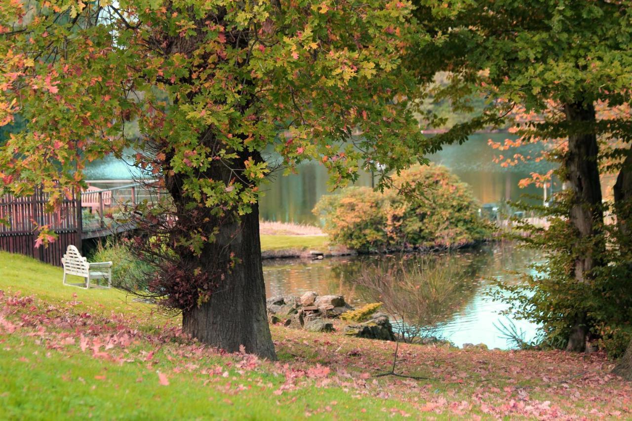 Inn On The Lake Gravesend Bagian luar foto